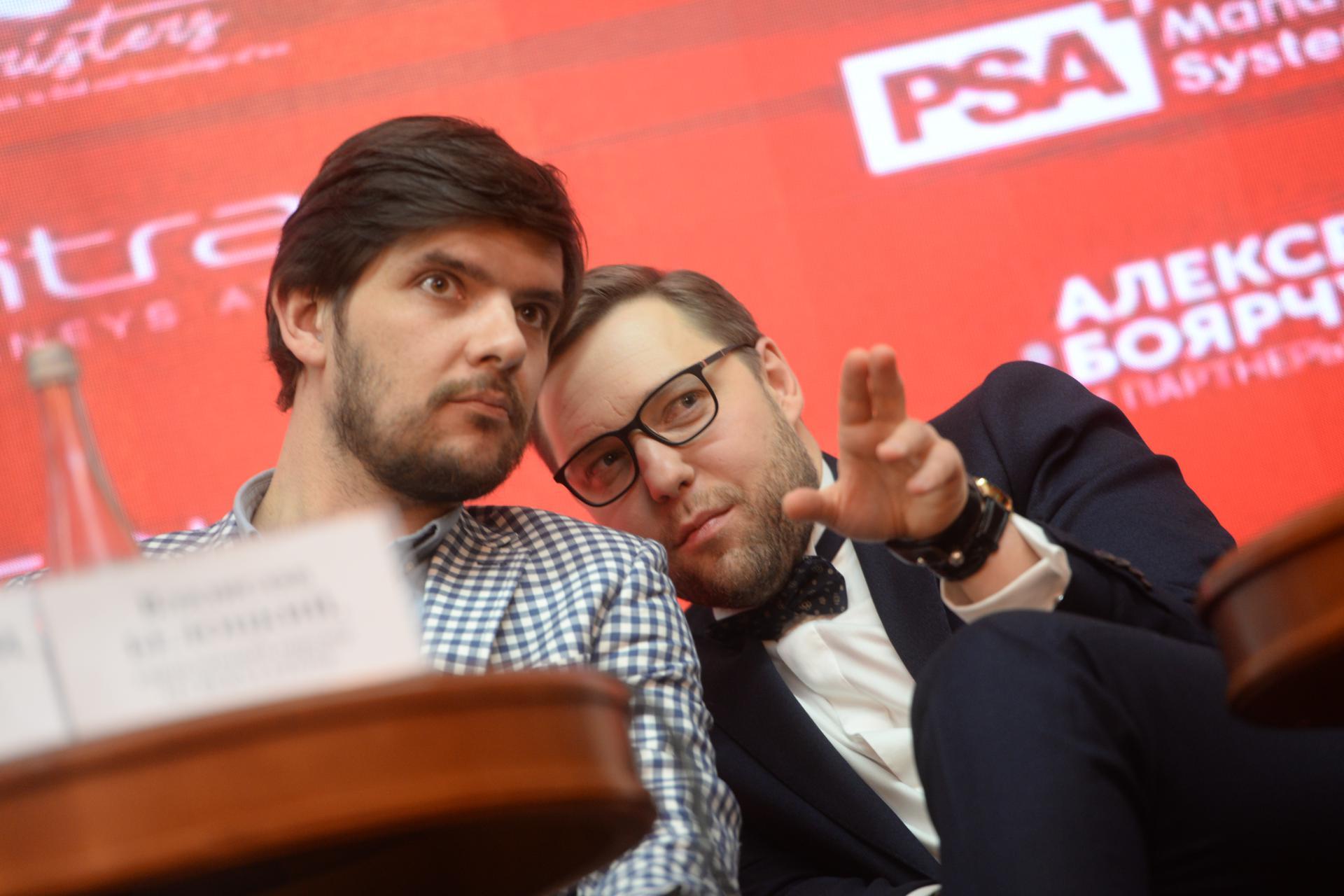 «МЫ НЕ РАБОТАЕМ, А ЖИВЕМ ЭТИМ» — ВОТ ГЛАВНОЕ ОТЛИЧИЕ «НОВОЙ ШКОЛЫ» ОТ «СТАРОЙ», СООБЩИЛ ПАРТНЕР АО «BARRISTERS» АЛЕКСЕЙ ШЕВЧУК НА ПЕРВОМ ДНЕ PLS-2018 В ОБСУЖДЕНИИ КОНФЛИКТА ПОДХОДОВ К РАБОТЕ НОВОЙ И СТАРОЙ ШКОЛЫ ЮРИСТОВ.